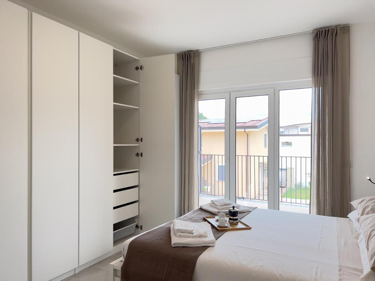 Naiade Apartment - Parcheggio Privato Coperto Incluso Isola di Liri Buitenkant foto